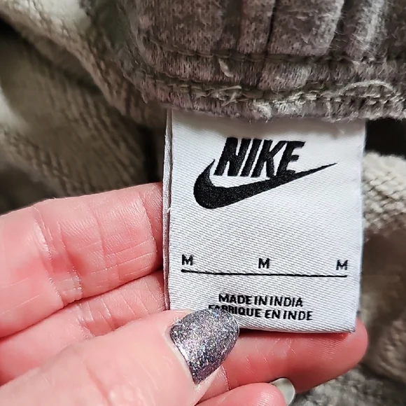 Nike Light Gray Fleece Joggers with Drawstring - Picture 3 of 3